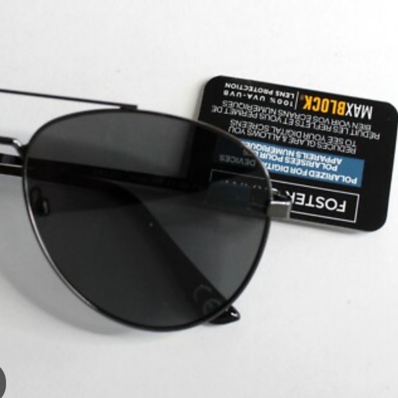 AVIATOR NWT Sunglasses Polorized Dark Grey Silver Foster Grant - Picture 9 of 11